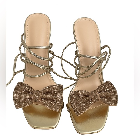 ✨ Gold Strappy High Heel Sandals with Sparkly Bow – Size 42 - Picture 3 of 4